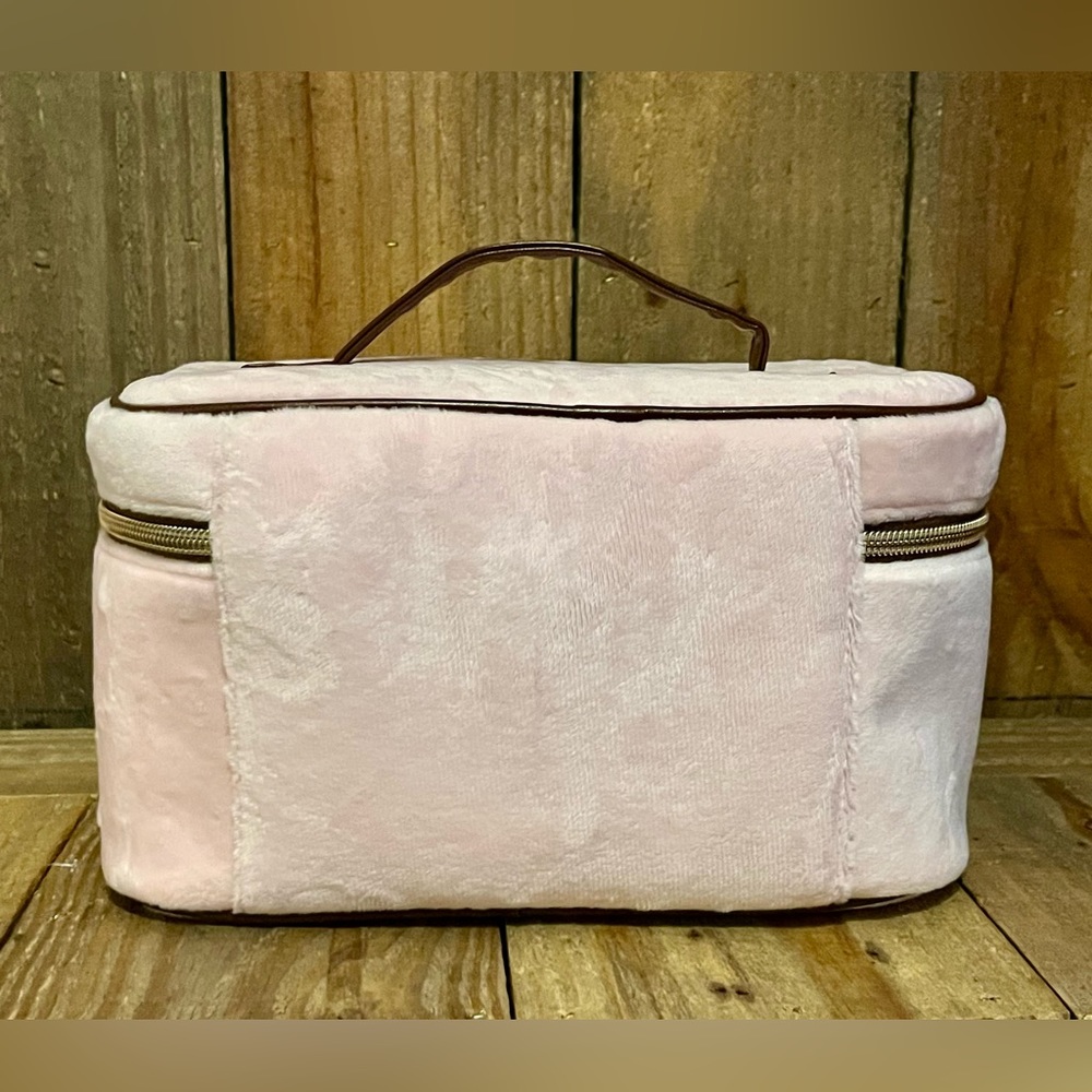 Juicy Couture Pink & Brown Matching Travel Bag Set of 2. - Picture 8 of 16